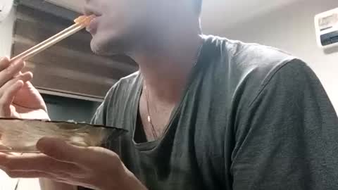 Snapshot of afpafp chatting on November 12, 3:12 pm Brad online show from November 12, 3:12 pm