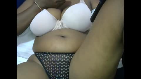 Snapshot of african_adasa02 chatting on October 22, 10:04 am african_adasa02 online show from October 22, 10:04 am