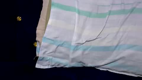 Snapshot of african_adasa02 chatting on October 28, 9:02 am african_adasa02 online show from October 28, 9:02 am