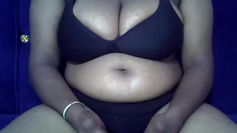 Snapshot of african_adasa02 chatting on November 16, 10:10 am african_adasa02 online show from November 16, 10:10 am