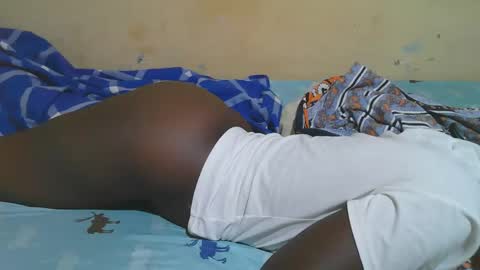 Snapshot of african_pussy2 chatting on November 7, 2:44 am african_pussy2 online show from November 7, 2:44 am