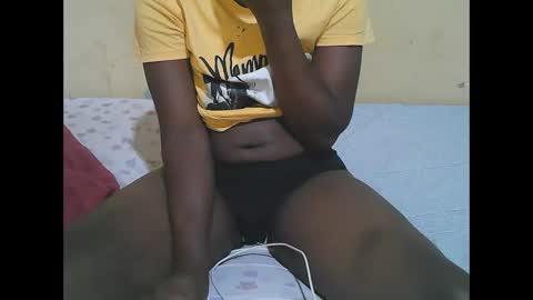 Snapshot of african_pussy2 chatting on November 26, 7:42 am african_pussy2 online show from November 26, 7:42 am