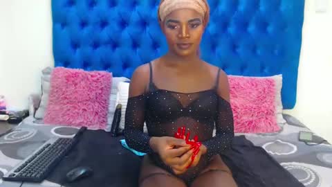 Snapshot of africanbrownskingoddes chatting on February 6, 11:58 pm africanbrownskingoddes online show from February 6, 11:58 pm