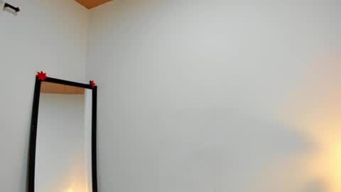 Snapshot of afrodita3123 chatting on February 21, 1:11 pm Lorena online show from February 21, 1:11 pm