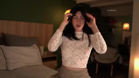 Emma online show from November 22, 9:36 pm