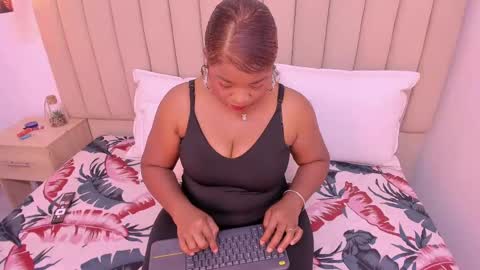 Snapshot of afrodita_de_amor chatting on September 17, 11:23 am Vr. online show from September 17, 11:23 am