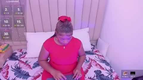 Snapshot of afrodita_de_amor chatting on October 8, 11:41 am Vr. online show from October 8, 11:41 am