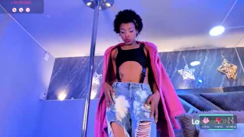 Snapshot of afroditagreenn chatting on January 15, 5:34 am Afrodita online show from January 15, 5:34 am