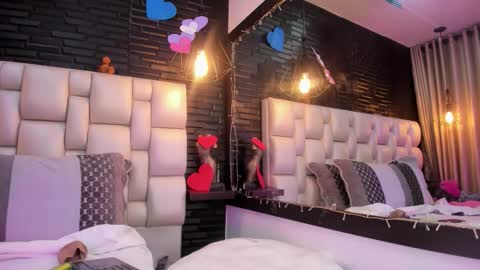 Snapshot of afroditagreenn chatting on February 15, 6:10 am Afrodita online show from February 15, 6:10 am