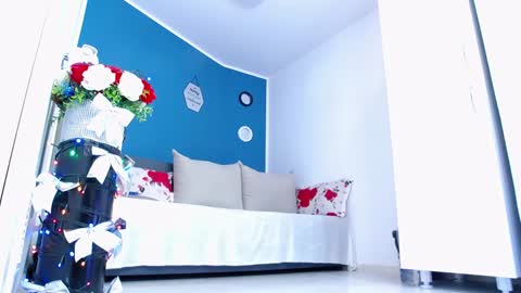 Amalia online show from December 23, 4:50 pm