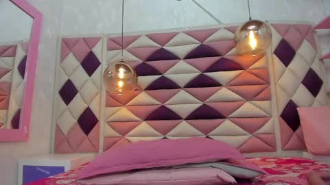 Ana online show from February 10, 2:59 pm