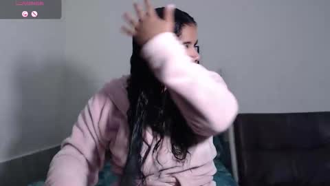 Snapshot of agata_c chatting on December 4, 3:05 am Agatha online show from December 4, 3:05 am