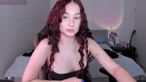 Snapshot of agata_cherry chatting on September 17, 7:21 am Eva online show from September 17, 7:21 am