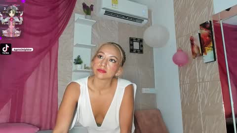 Agatadelphine online show from January 25, 3:20 pm