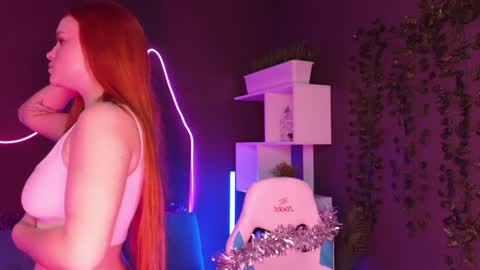 Snapshot of agatamoonlight chatting on December 27, 1:43 am Agata online show from December 27, 1:43 am