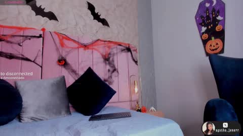 agatha_jener online show from October 11, 11:42 am