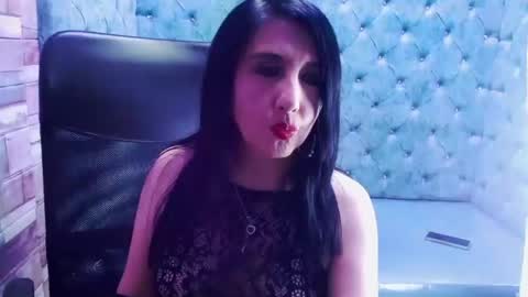 Snapshot of agatha_leon_ chatting on November 1, 8:11 pm agatha_leon_ online show from November 1, 8:11 pm