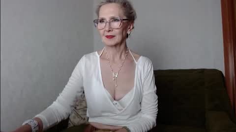 Agatha online show from November 2, 2:52 pm