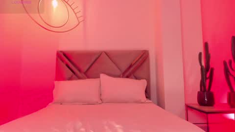 Agatha online show from January 29, 2:09 am