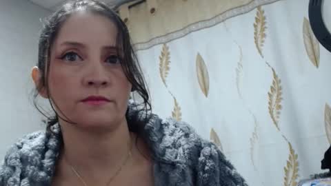 Snapshot of agel_sw1 chatting on February 25, 10:50 pm Angel online show from February 25, 10:50 pm