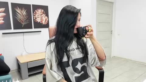 Agelina Lilly Laura online show from March 24, 9:20 pm