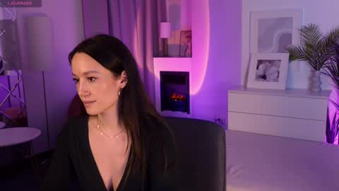 Agnes online show from November 30, 11:20 pm