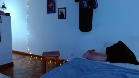 Agness online show from February 5, 7:29 pm