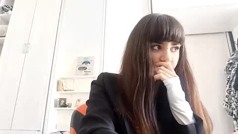 Snapshot of agripinaferrie chatting on February 4, 10:21 am Karen online show from February 4, 10:21 am