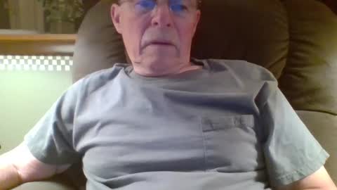 aguynrkfrd online show from September 28, 9:25 am