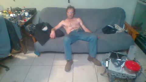 Snapshot of ahardmaniam chatting on March 4, 7:43 pm Jimmy online show from March 4, 7:43 pm