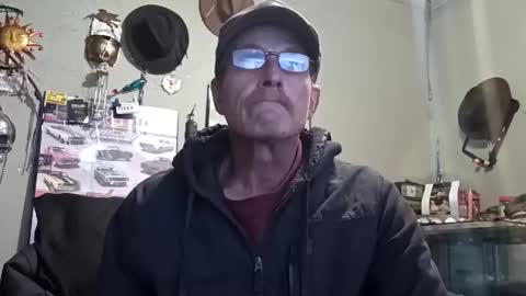 Snapshot of ahardmaniam chatting on March 2, 9:21 pm Jimmy online show from March 2, 9:21 pm