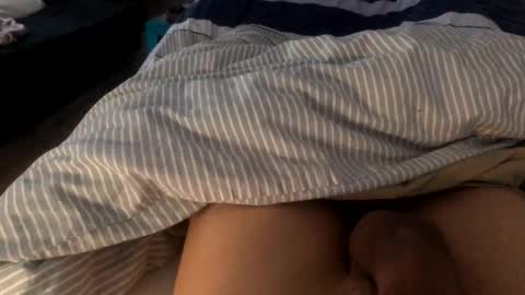 Snapshot of ahbehbi12 chatting on September 20, 6:25 am ahbehbi12 online show from September 20, 6:25 am