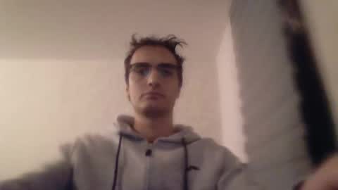 Snapshot of ahbehbi12 chatting on October 30, 10:54 pm ahbehbi12 online show from October 30, 10:54 pm