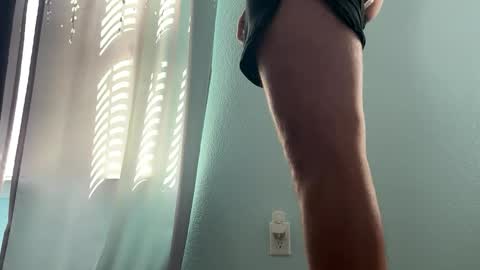 Snapshot of ahdjrucnsjwncnd chatting on December 1, 5:24 pm Nick online show from December 1, 5:24 pm