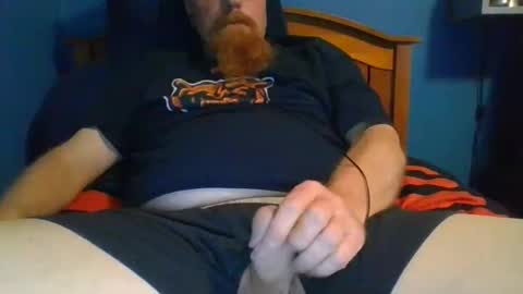 Snapshot of ahrnycumtoy chatting on November 15, 6:11 am hrnycummer online show from November 15, 6:11 am