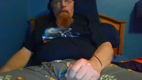 Snapshot of ahrnycumtoy chatting on November 29, 5:32 am hrnycummer online show from November 29, 5:32 am