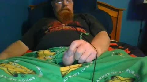 Snapshot of ahrnycumtoy chatting on December 3, 6:54 am hrnycummer online show from December 3, 6:54 am