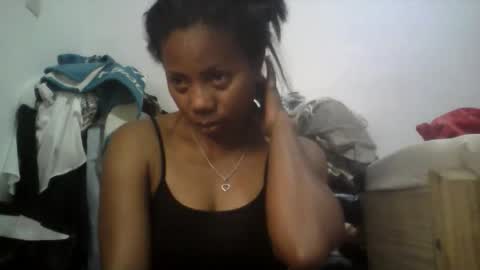 Snapshot of aicha_boobs chatting on October 14, 11:27 pm Aicha boobs online show from October 14, 11:27 pm