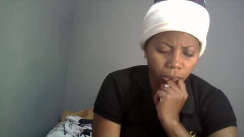 Aicha boobs online show from April 3, 7:01 pm