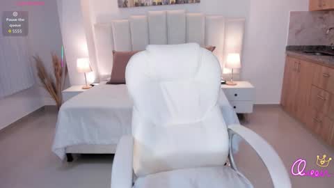 AIDA ADAMS online show from March 6, 11:17 am