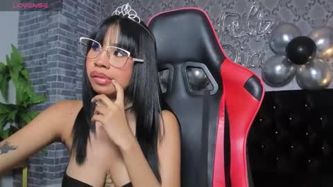 Aida online show from November 15, 12:30 am