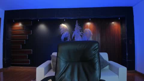 aidajoness online show from September 25, 12:31 pm