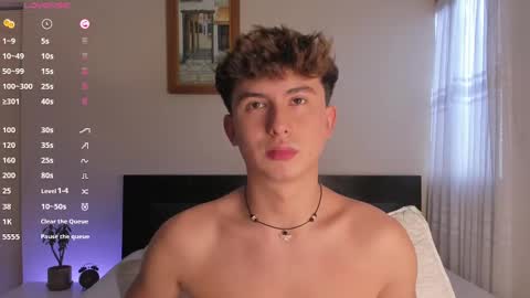 Snapshot of aidan_hale chatting on December 1, 9:15 pm A H online show from December 1, 9:15 pm