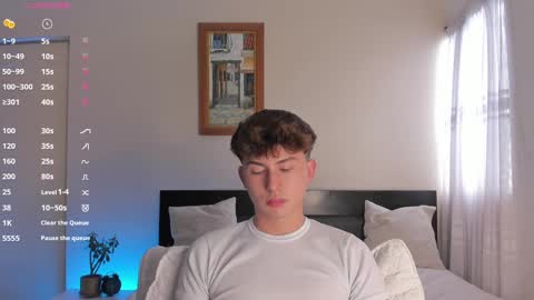 Snapshot of aidan_hale chatting on December 17, 8:21 pm A H online show from December 17, 8:21 pm