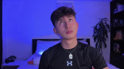 Snapshot of aidan_hale chatting on February 7, 3:45 am A H online show from February 7, 3:45 am