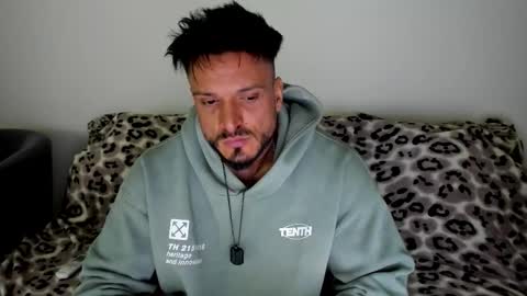 aidandark0 online show from November 18, 9:41 pm