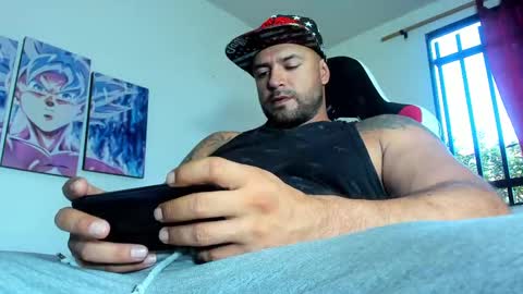 Snapshot of aidenbrites chatting on September 10, 10:21 pm Aiden Brites online show from September 10, 10:21 pm