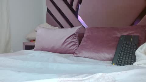 Snapshot of aiilynsmiith chatting on October 23, 3:39 am aiilynsmiith online show from October 23, 3:39 am