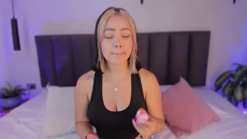 ailanacortes online show from February 28, 12:06 pm