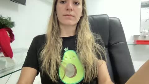 Aile online show from December 2, 5:15 am